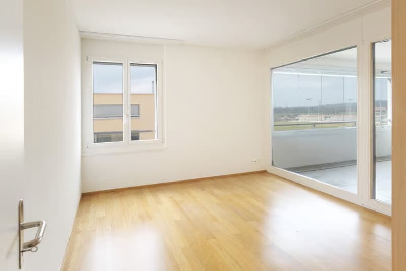 Helle 4.5-Zimmer-Wohnung mit Balkon in Zug – ab sofort verfügbar! (9)