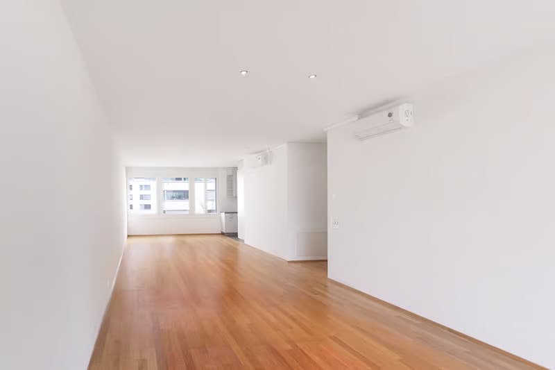 Helle 4.5-Zimmer-Wohnung mit Balkon in Zug – ab sofort verfügbar! (1)