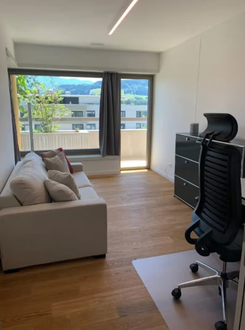 Moderne 3.5-Zimmer-Wohnung mit Balkon und Bergblick in Risch-Rotkreuz (12)