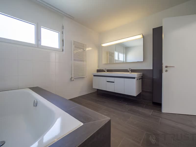 Geräumige 4.5-Zimmer-Wohnung mit Balkon und Kamin in Horgen (10)