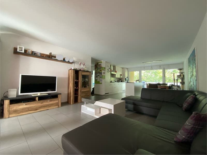 Helle 4.5-Zimmer-Wohnung mit Balkon in Bassersdorf (8)
