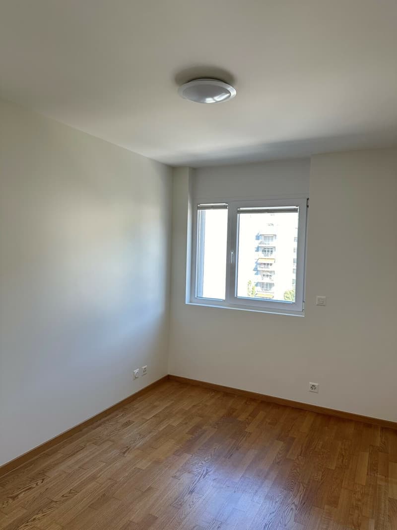 Spacieux appartement de 4 1/2 pièces à Sion (2)