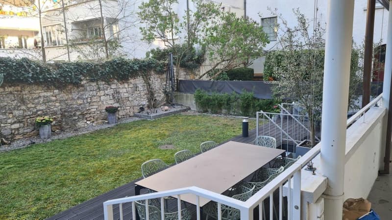Geräumige 6.5-Zimmer-Wohnung mit Balkon und Garage in Basel (12)