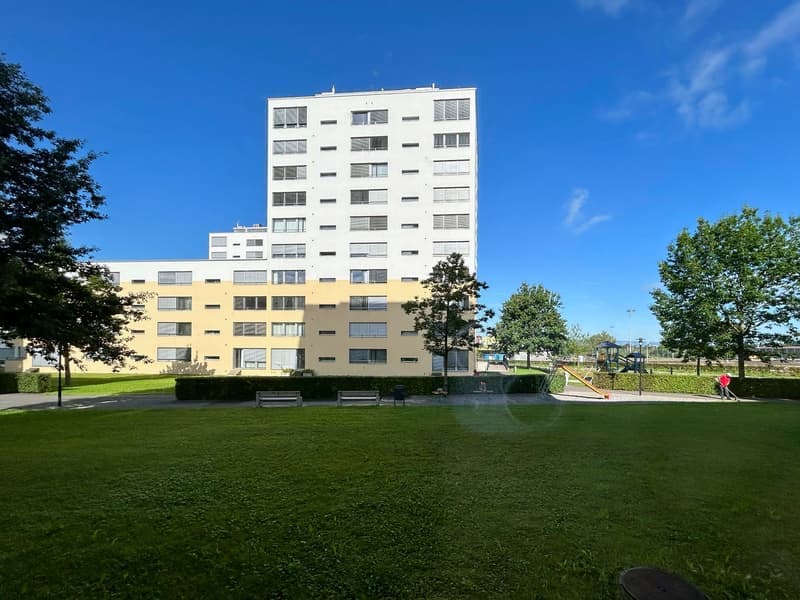 Helle 3.5-Zimmer-Wohnung mit Balkon in Zug – ab sofort verfügbar (11)