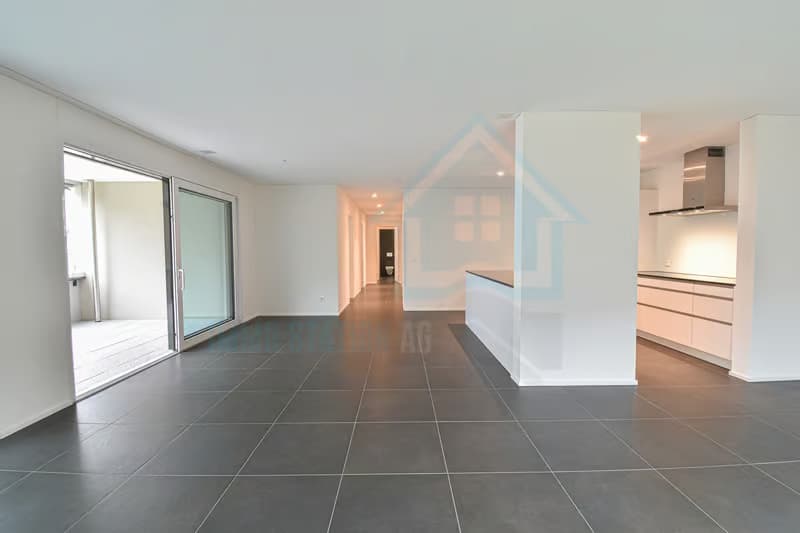 Helle 4.5-Zimmer-Wohnung mit Balkon und Garage in Zofingen – ab sofort verfügbar! (11)