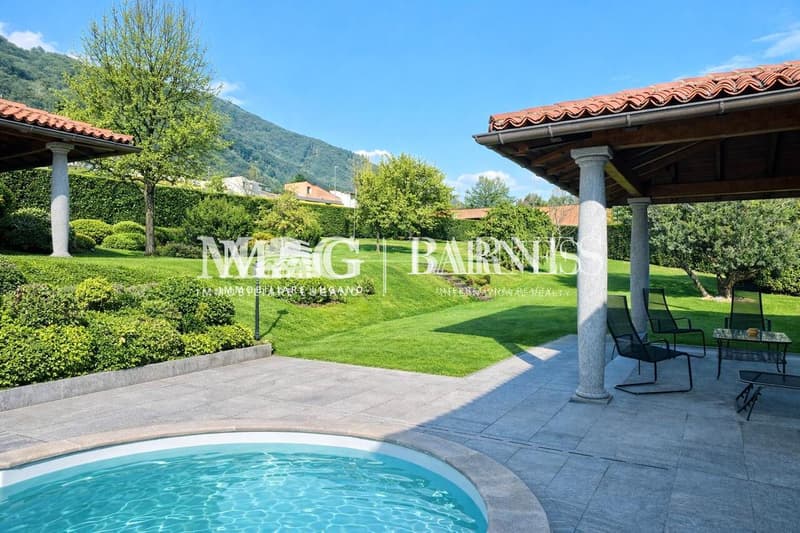 Lugano: Elegante Villa con piscina e dépendance (2)