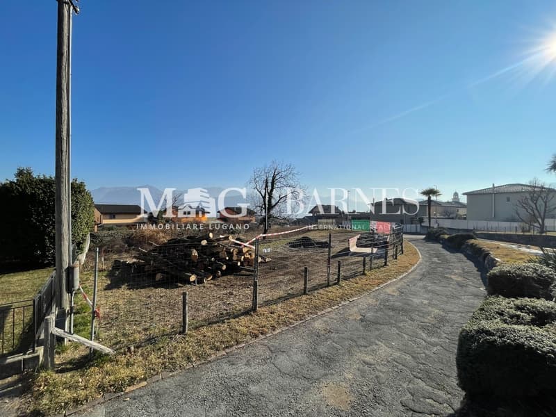 Pura: Terreno edificabile 1.183 mq, 591 mq SUL, posizione soleggiata (4)