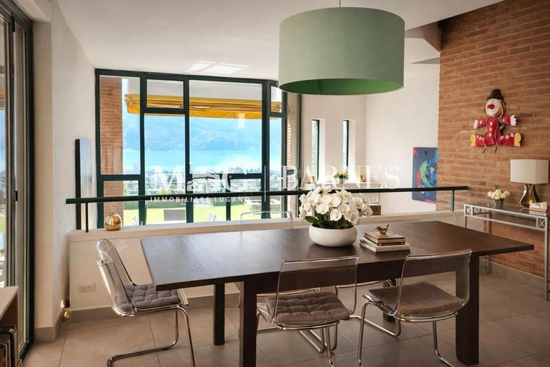 Lugano: Villa vista lago con giardino privato (9)