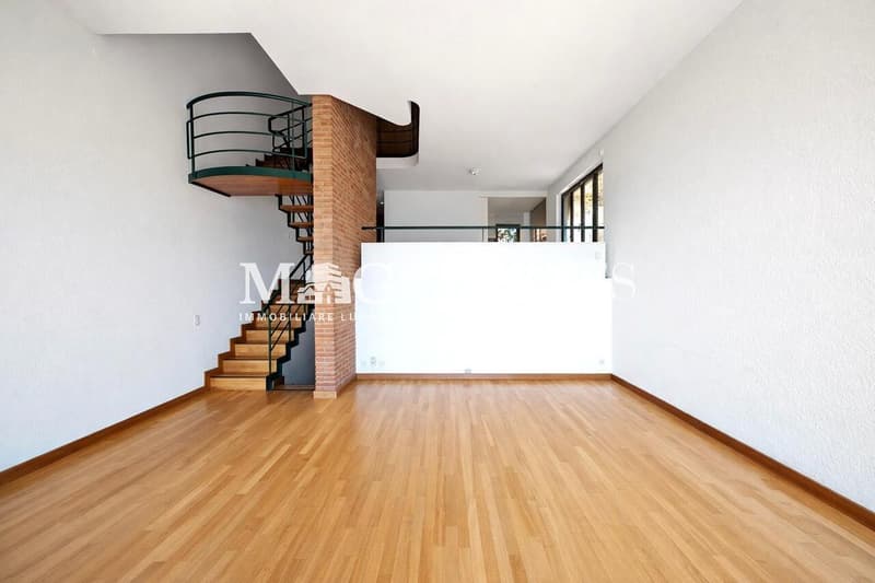 Lugano: Villa vista lago con giardino privato (11)