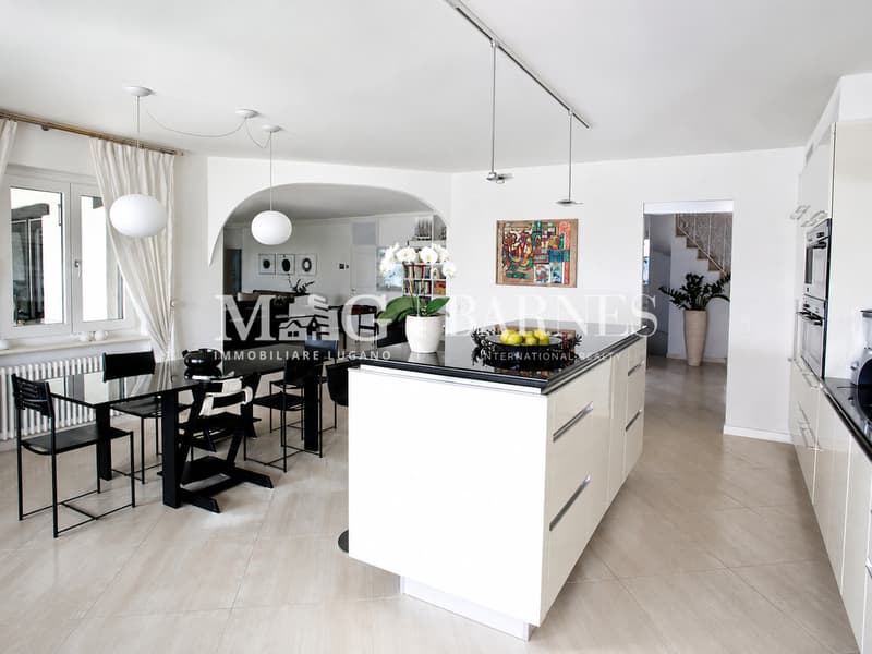 Lugano: Villa vista lago 6 locali, opportunità esclusiva (11)