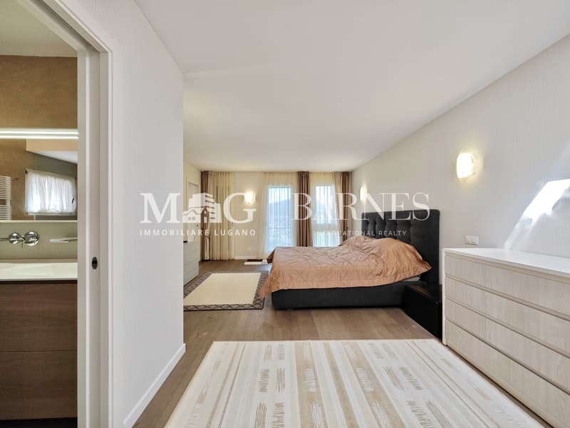 Montagnola, Collina d'Oro: Villa con piscina e vista lago (7)