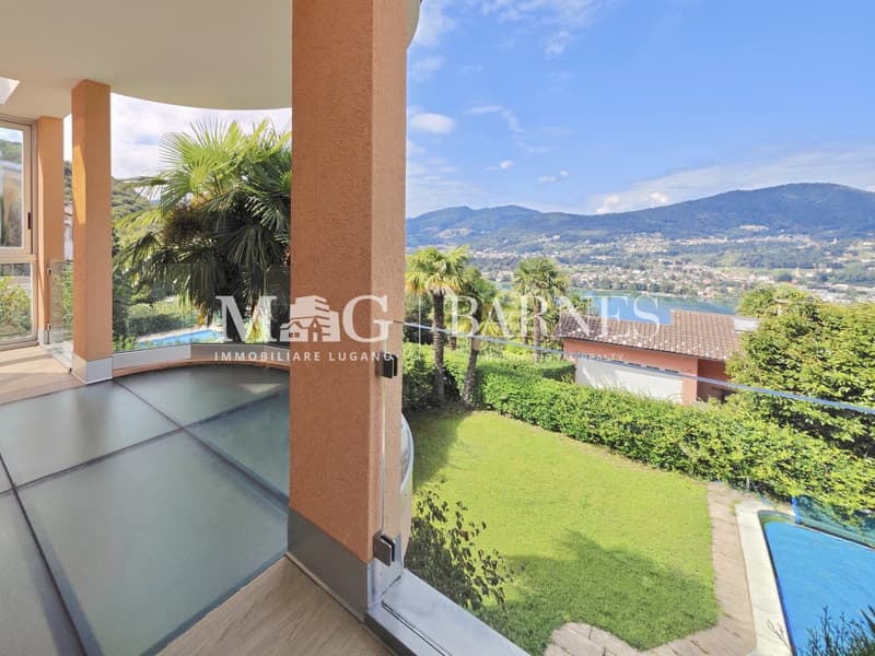 Montagnola, Collina d'Oro: Villa con piscina e vista lago (4)