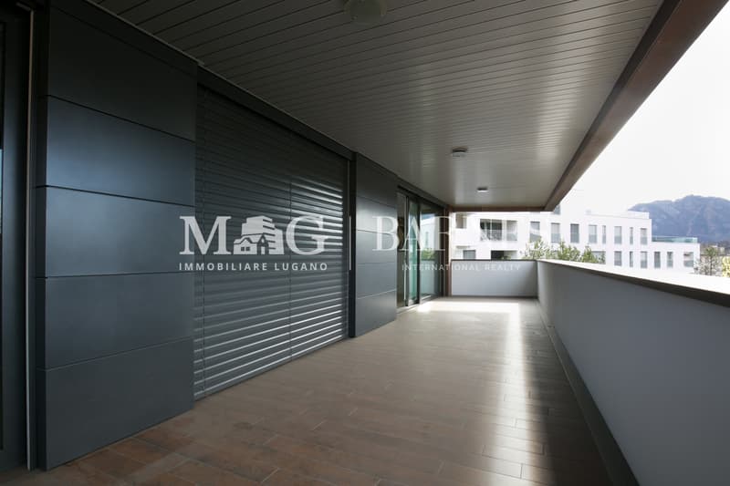 Lugano: Appartamento 4.5 locali con ampio balcone (12)