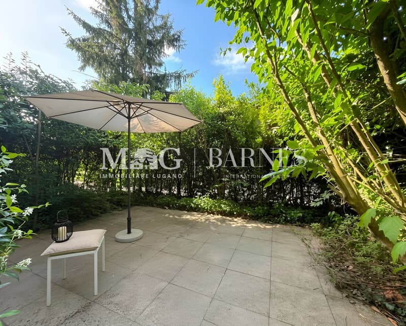 Lugano, Collina d'Oro: 2.5 locali con giardino e patio di 70 mq (3)
