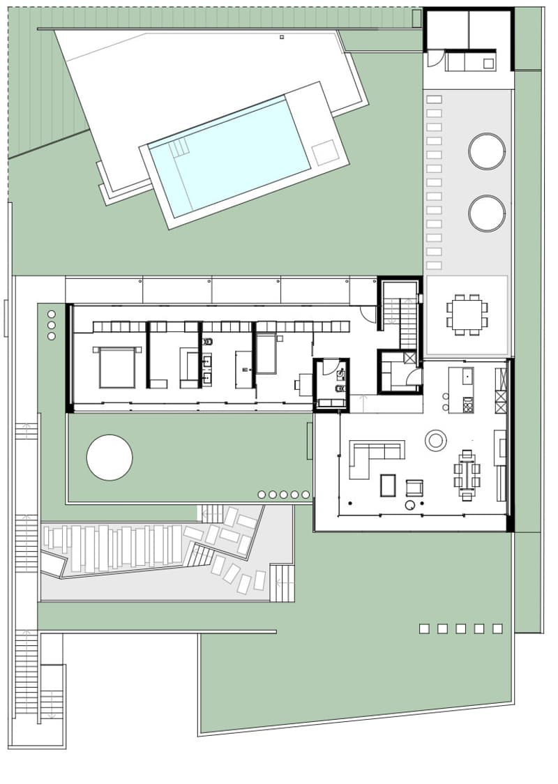 Villa moderna con giardino e piscina (9)
