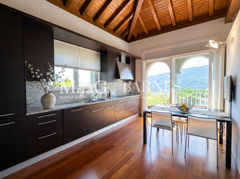 Elegante villa signorile nella magia della collina di Comano (4)