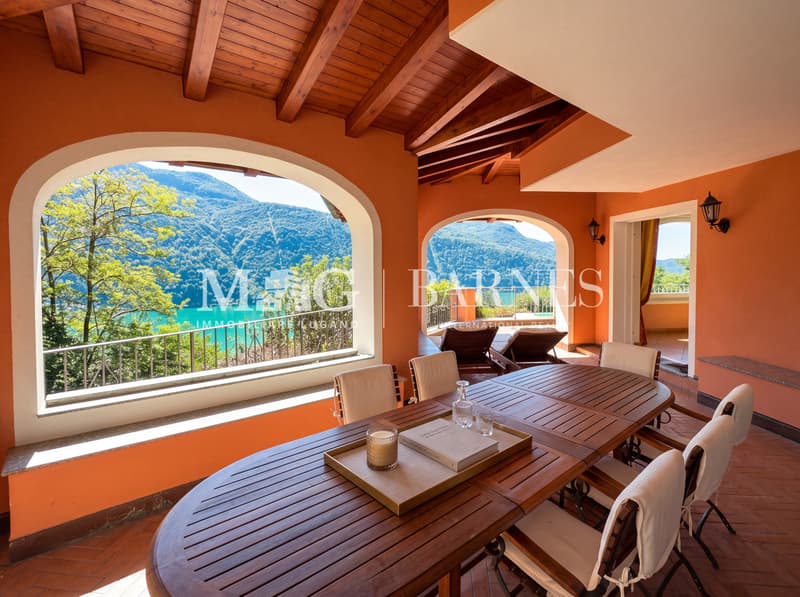 VILLA SIGNORILE con super Vista Lago Lugano (3)