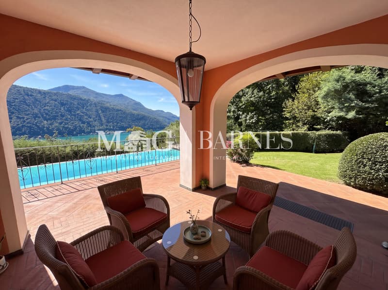 VILLA SIGNORILE con super Vista Lago Lugano (4)