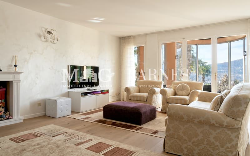 Montagnola, Collina d'Oro: Villa unifamiliare con piscina e vista lago (6)