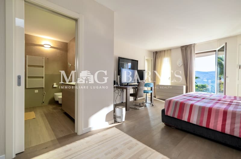 Montagnola, Collina d'Oro: Villa unifamiliare con piscina e vista lago (9)