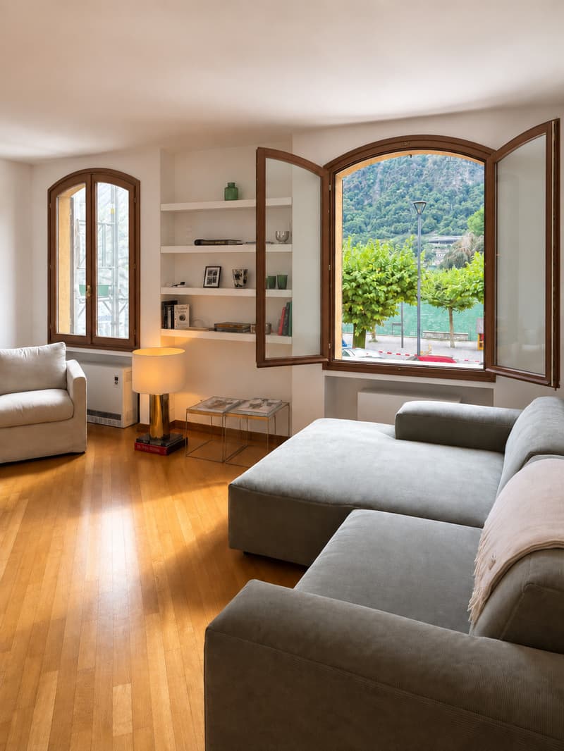 Riva San Vitale: Casa indipendente fronte lago (1)