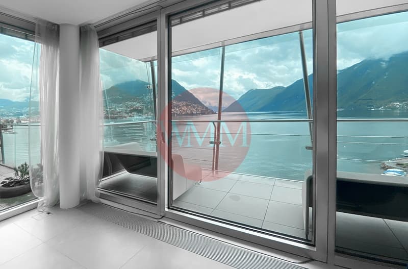 LUXURY APARTMENT WITH BREATHTAKING LAKE VIEW (2)