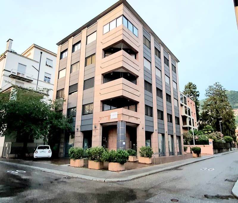 Affittasi luminoso e ampio appartamento di 3.5 locali (1)