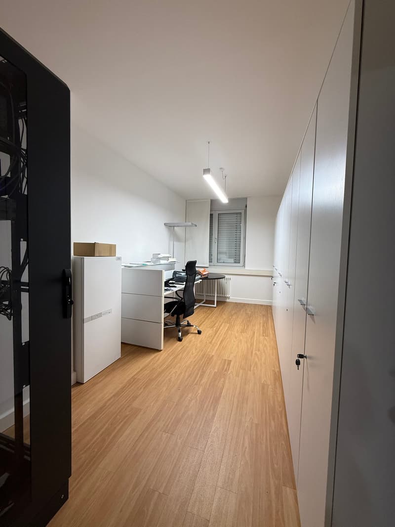 Ufficio di 5.5 locali in affitto nel cuore di Lugano – Via G.B. Pioda 8 (3)
