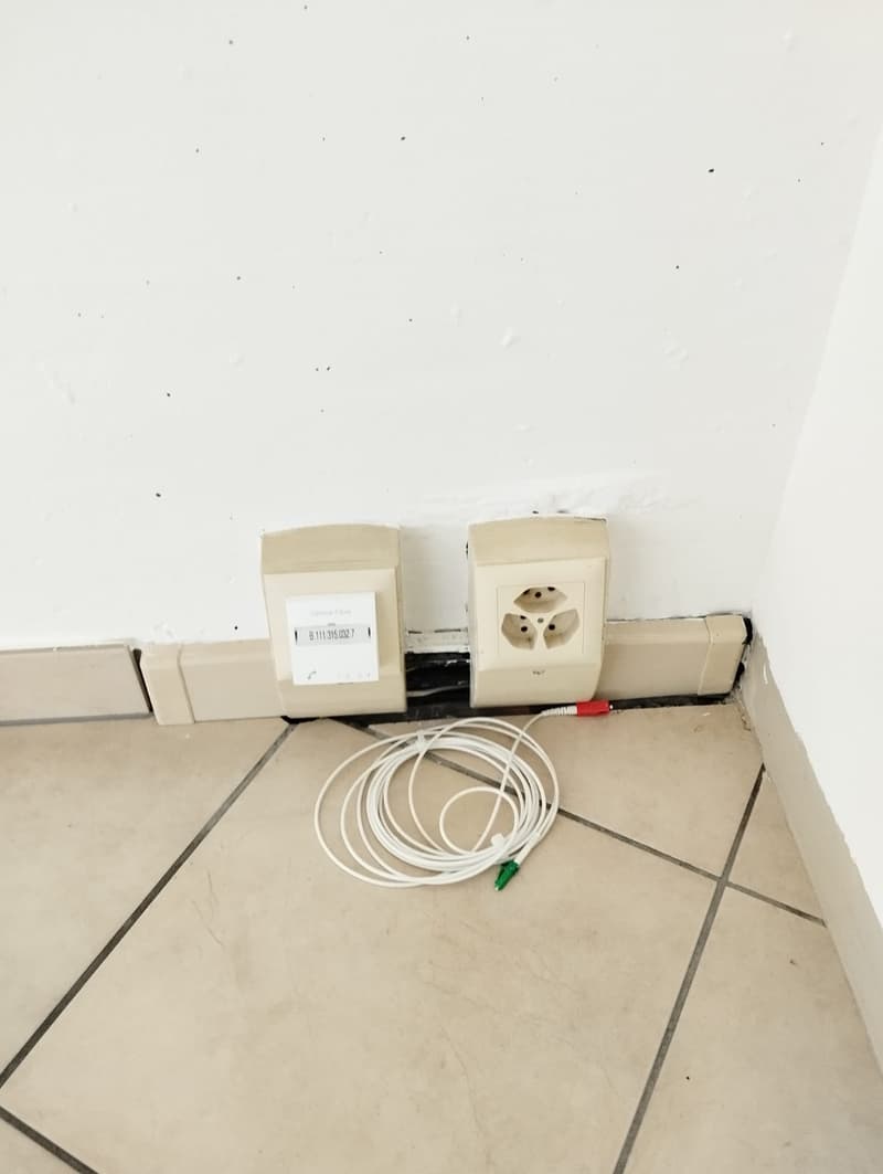 AFFITTASI UFFICIO / STUDIO OPEN SPACE A MENDRISIO (7)