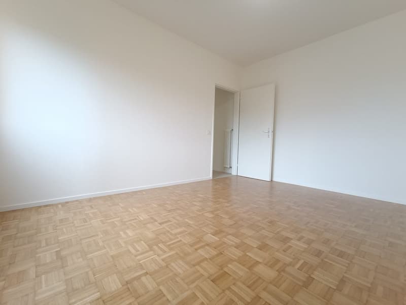 AFFITTASI APPARTAMENTO 2.5 LOCALI CON BALCONE A BALERNA (7)