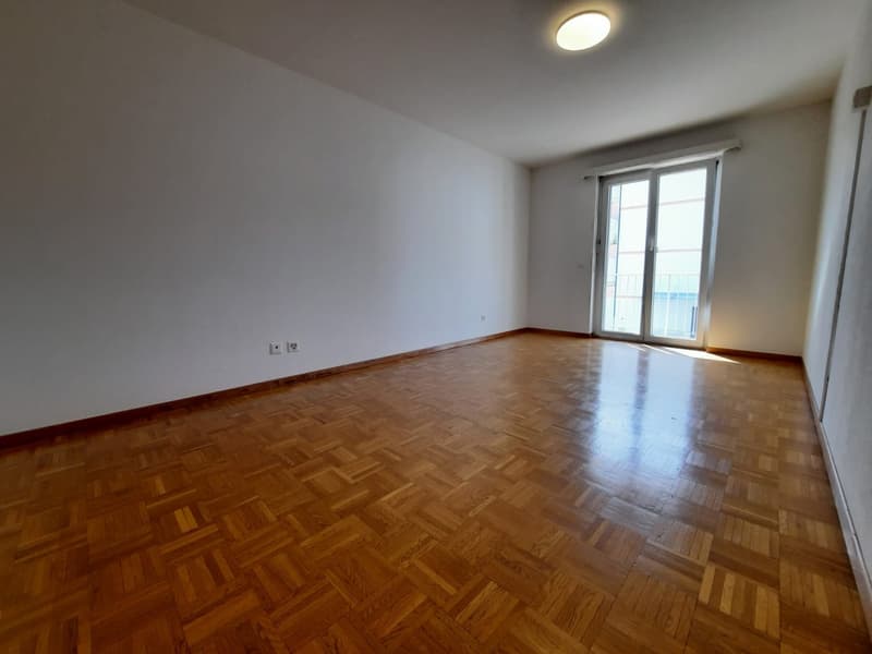 AFFITTASI 4.5 LOCALI A CASLANO (10)