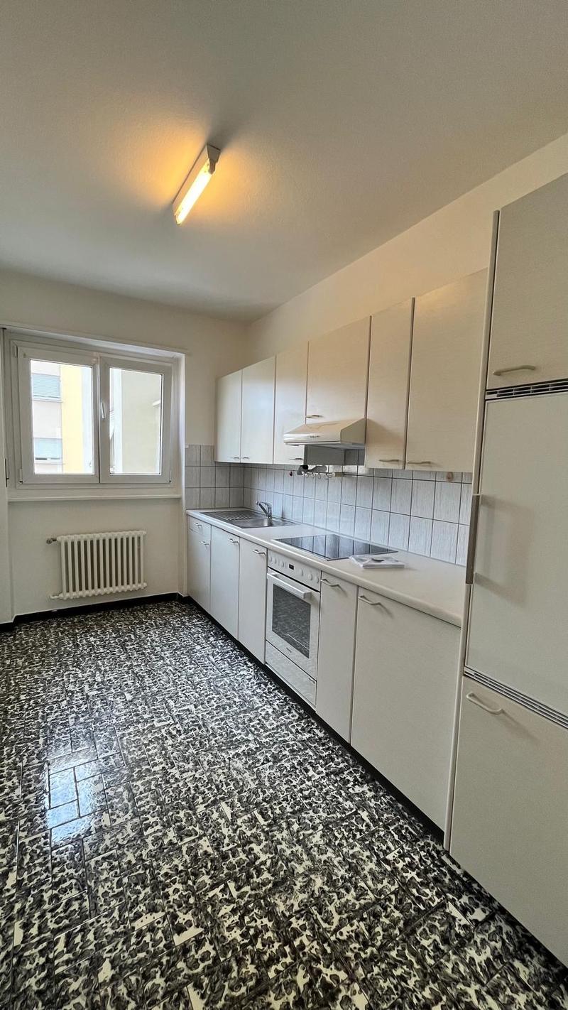 AFFITTASI 3.5 locali con balcone a BALERNA (4)