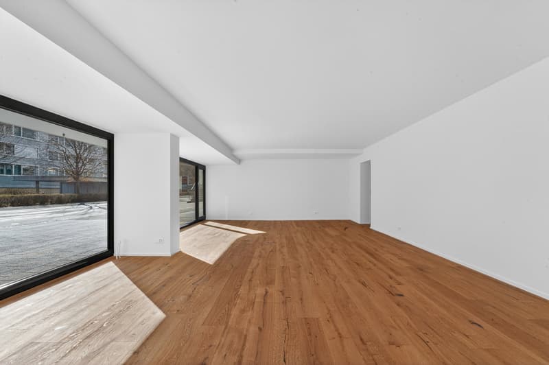 Attractive commercial space at the village square in Hergiswil (3)