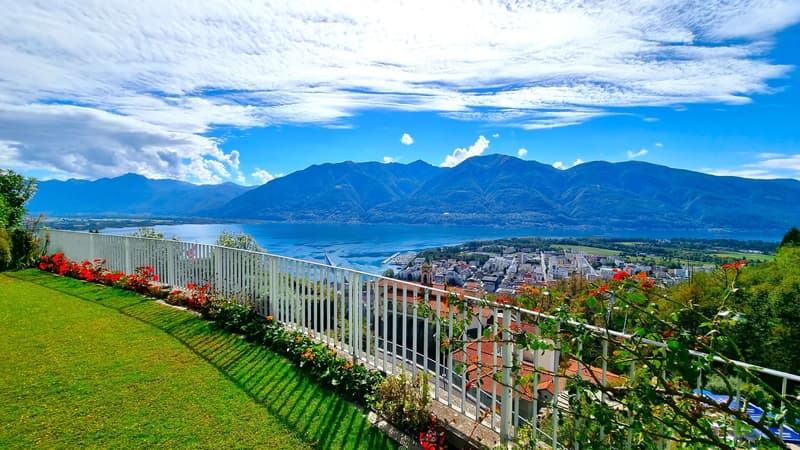 4.5 locali con vista panoramica sul Lago Maggiore! (1)