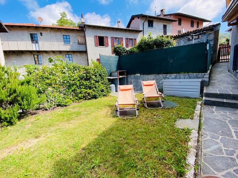 Einfamilienhaus mit Möbeln, Veranda und eigenem Garten in ruhiger und sonniger Lage (9)