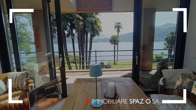 Esclusiva Villa Fronte Lago con darsena privata (3)
