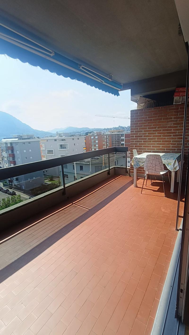 Luminoso appartamento da 1.5 locali con balcone a Viganello (10)