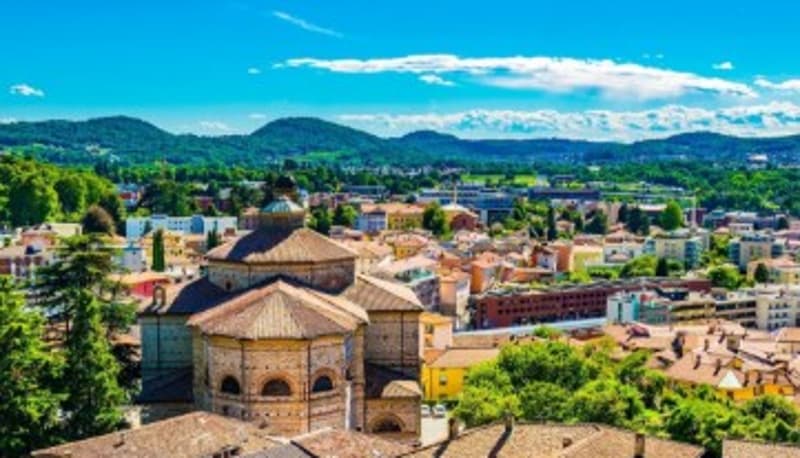 Vendesi proprietà in zona pregiata e ricercata (2)