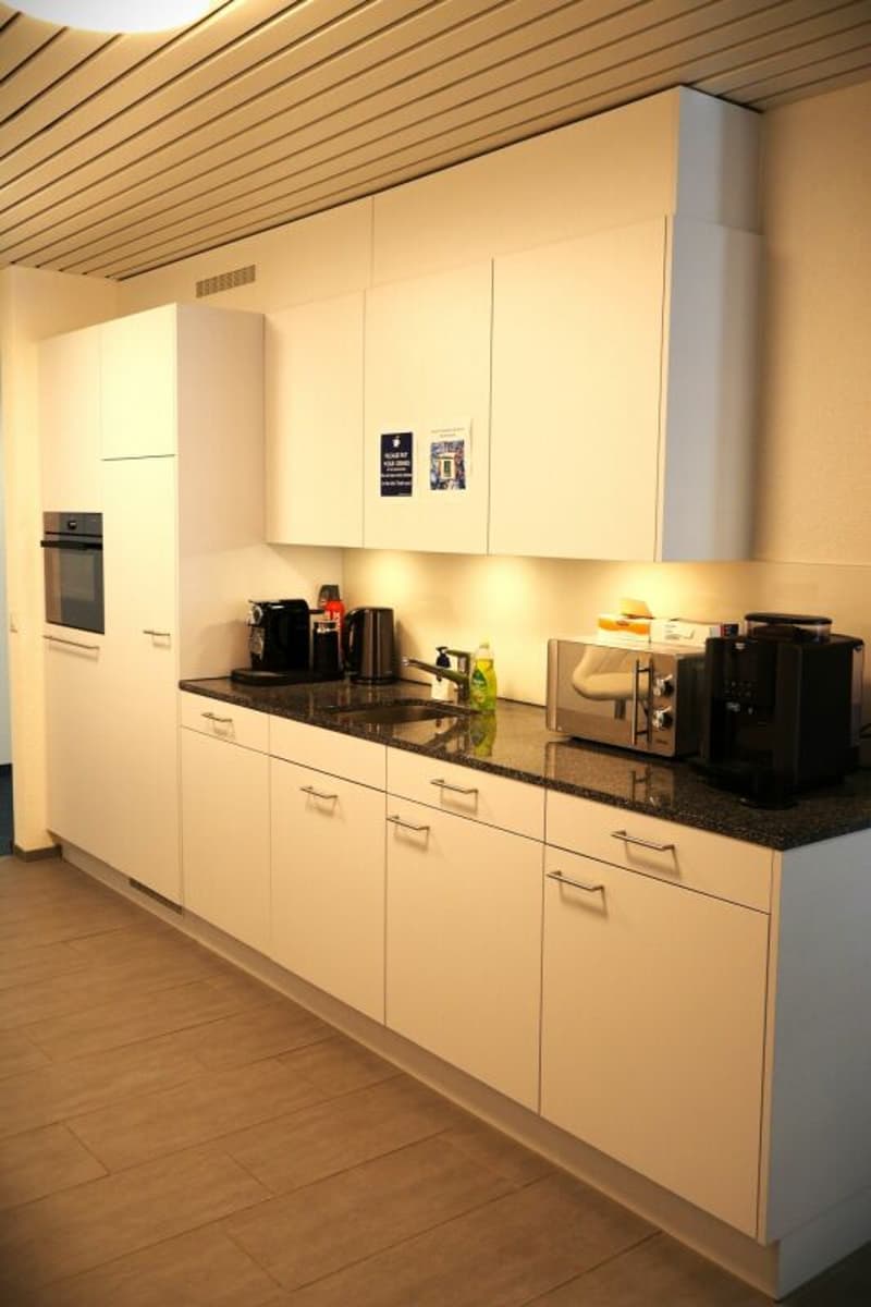 60m2 Plus Office in Baar (7)