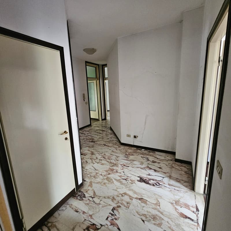 Appartements à vendre à Varese – Via Felice Orrigoni (14)