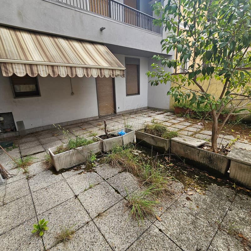 Wohnung 3.5 Zimmer mit Balkon und Parkplatz in Varese (15)