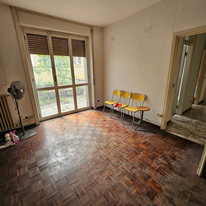 Wohnung 3.5 Zimmer mit Balkon und Parkplatz in Varese (16)