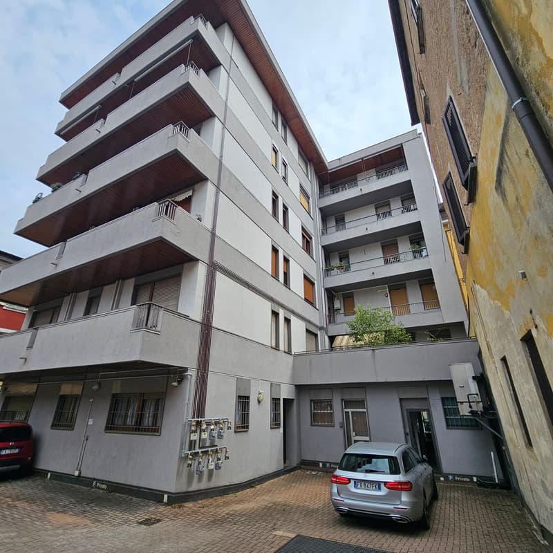Wohnung 3.5 Zimmer mit Balkon und Parkplatz in Varese (18)