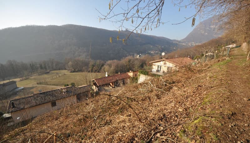 Terrain constructible avec vue ouverte à Rovio (4)