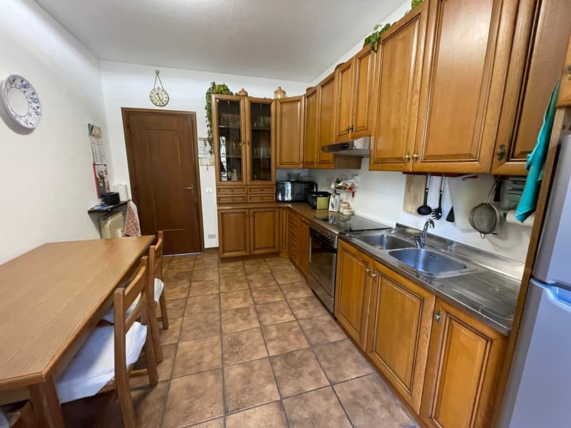 Villa with garden in Cadegliano Viconago (10)
