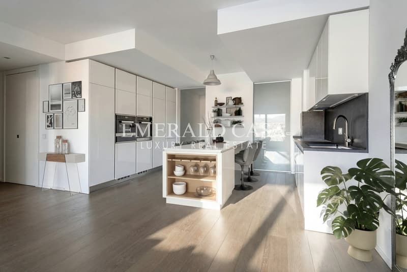 Elegant 4.5-Room Apartment with Terraces and Lake View (4)