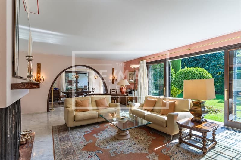 Esclusiva Villa ad Ascona vicino la golf e lago (4)