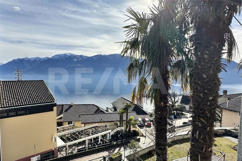 Immobile da ristrutturare con vista lago nel cuore del paese (3)
