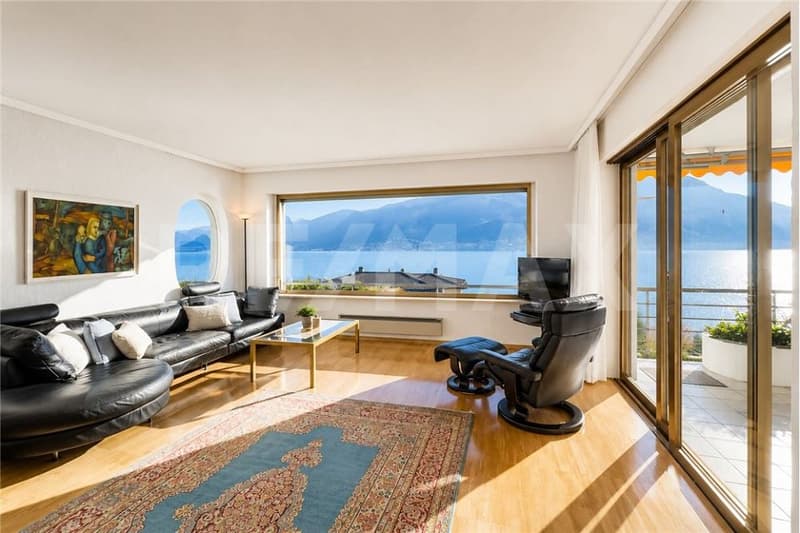 Magnifico appartamento di 4.5 locali con giardino e vista lago (3)