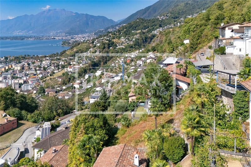 Terreno con splendida vista lago (1)